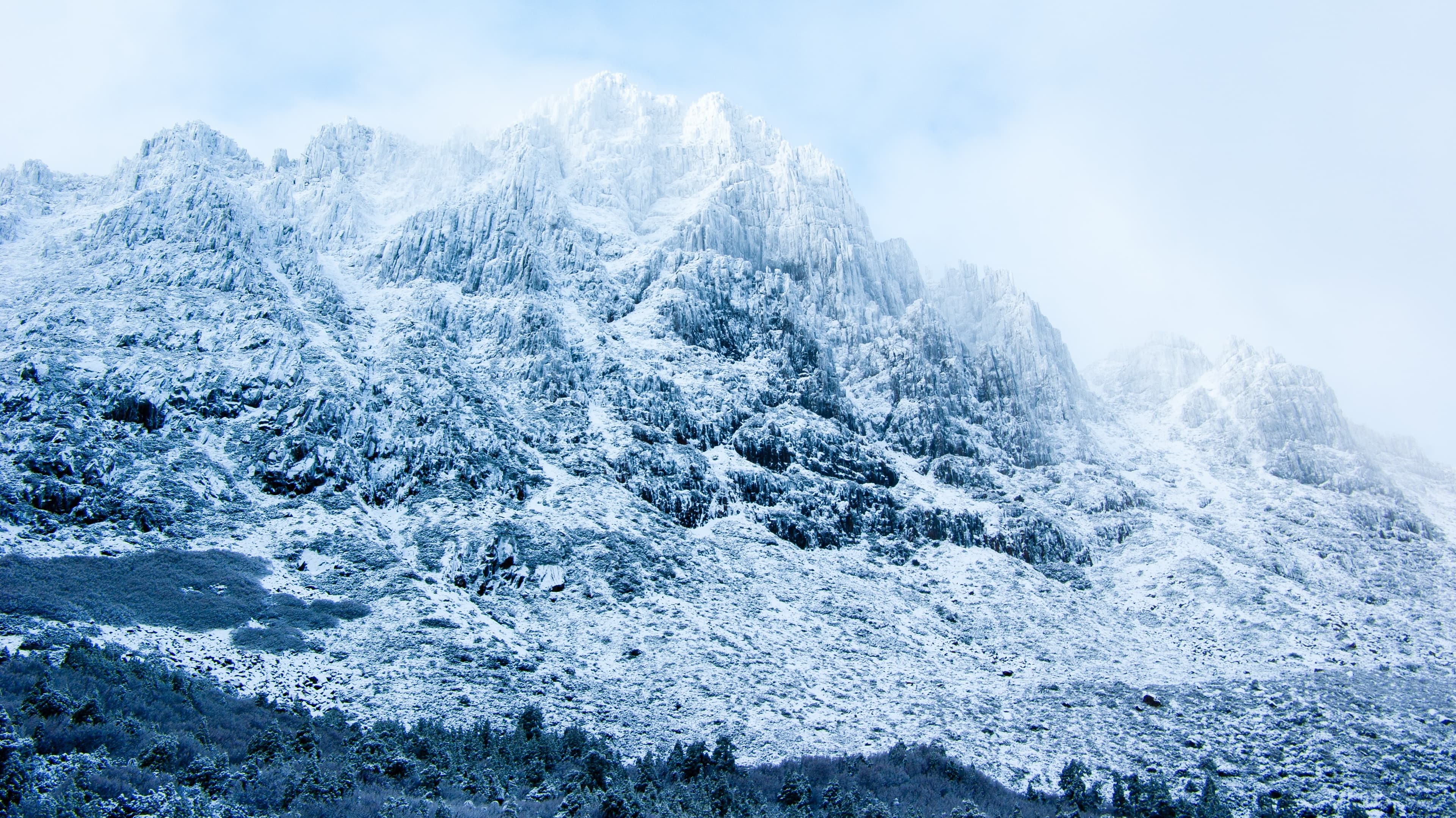 Cradle Mountain viewed from the Overland Track in Tasmania.